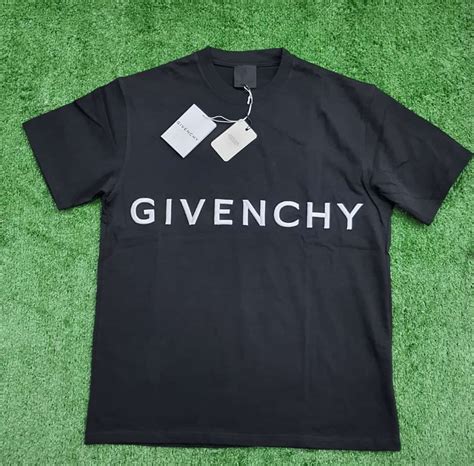 givenchy grammatura t-shirt|Givenchy T.